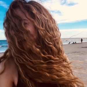 Meet your Posher, Brooke